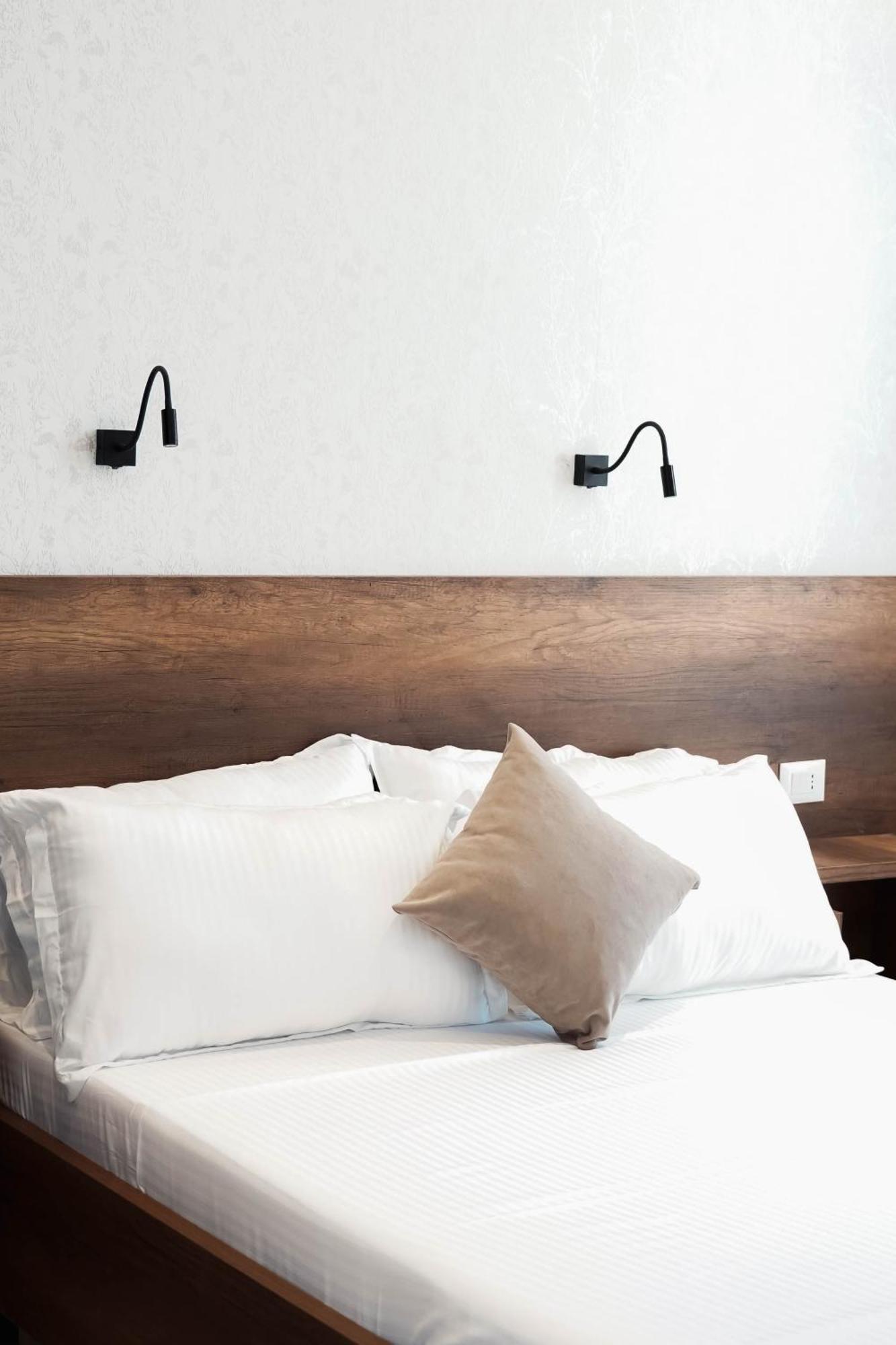 Marina Rooms Dıraç Dış mekan fotoğraf