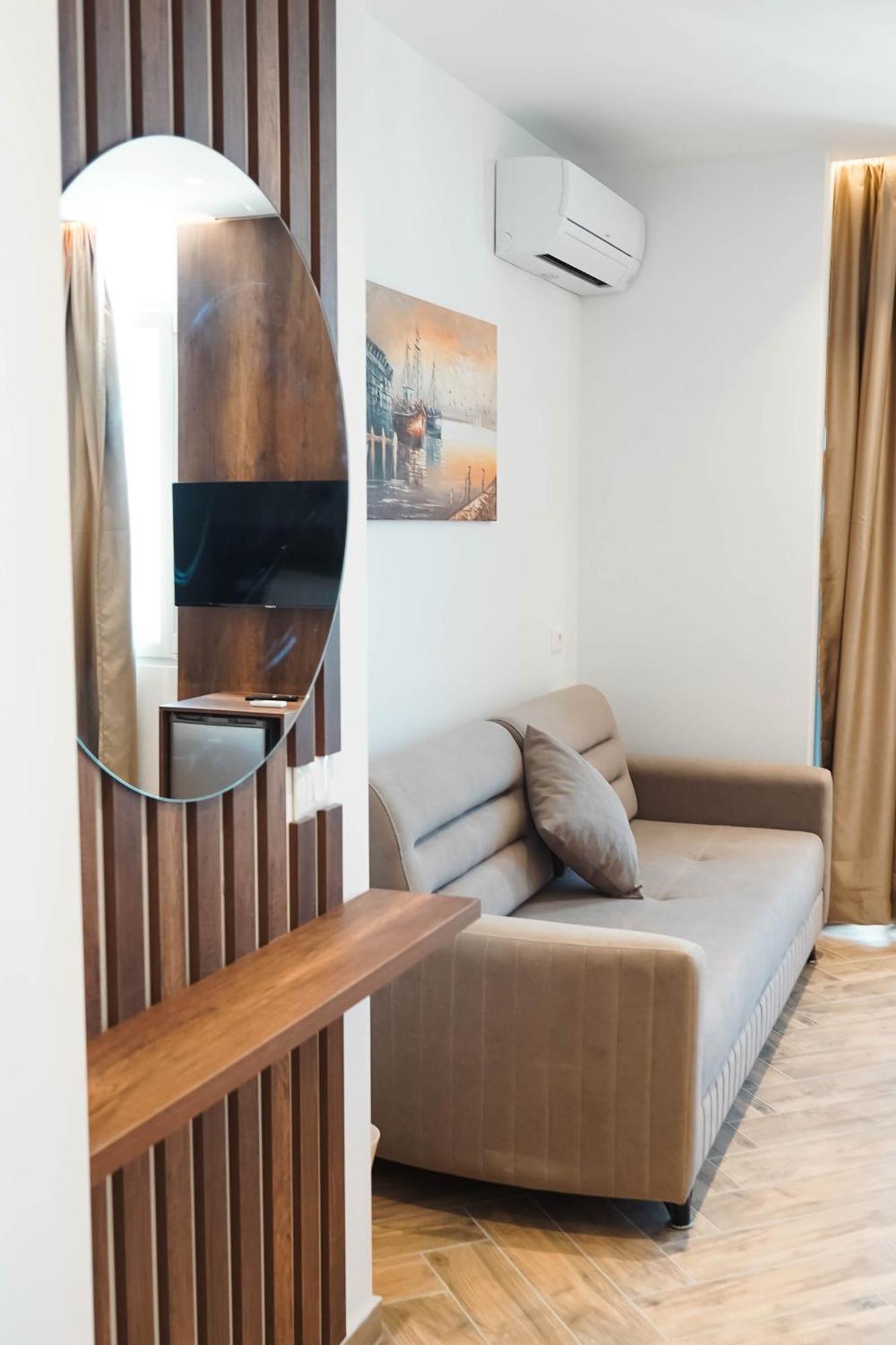 Marina Rooms Dıraç Dış mekan fotoğraf